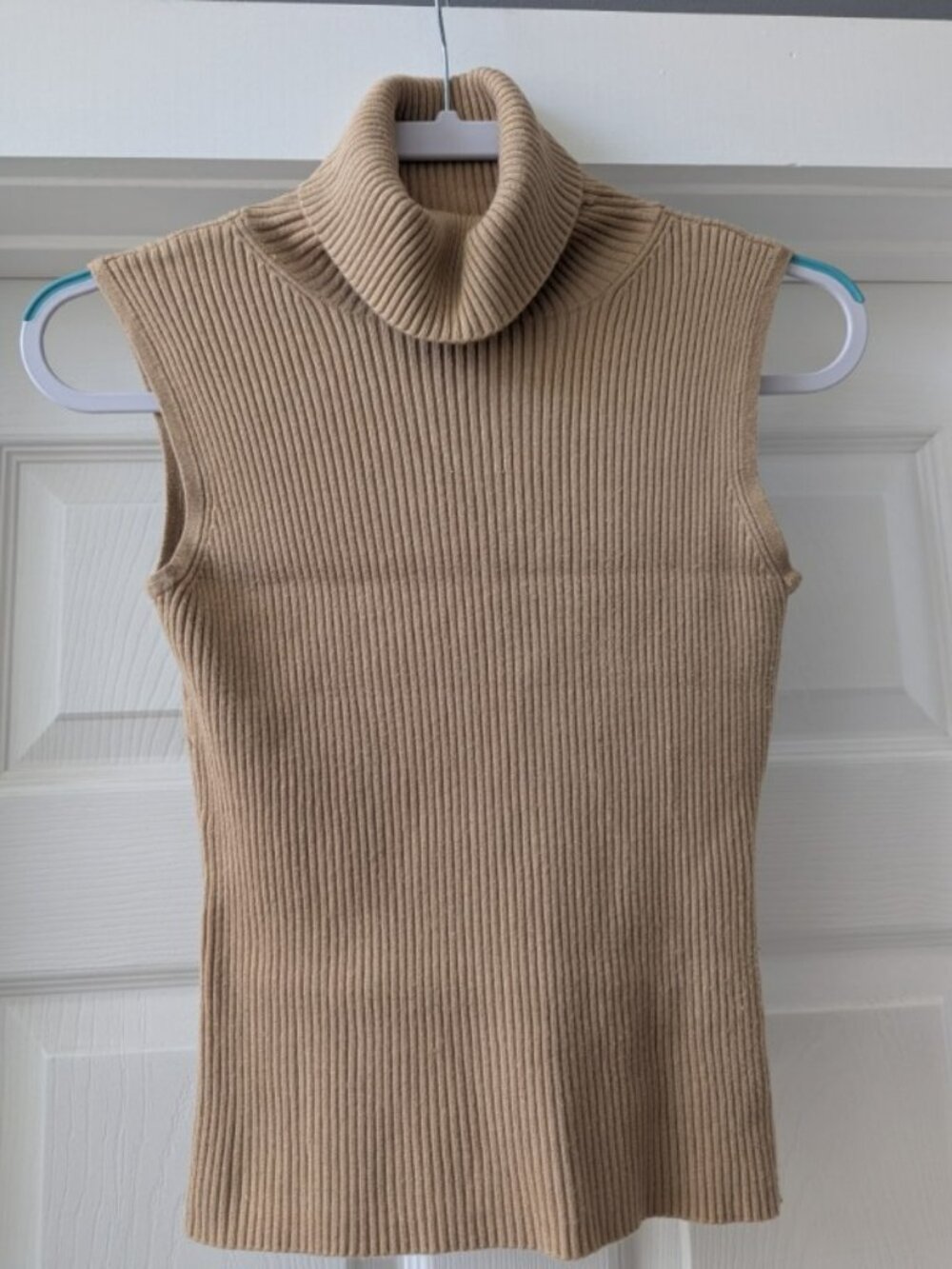 Joseph A. Ribbed Sleeveless Turtleneck Sweater Top Size Small